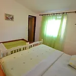 Apartments Dragica *