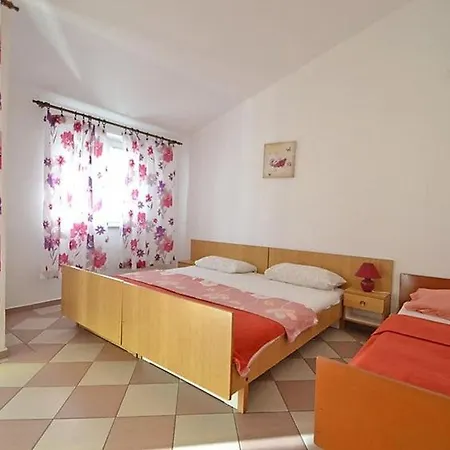 Apartments Dragica