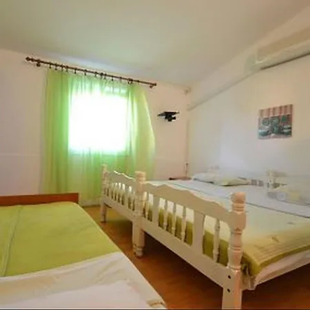 Dragica Lägenhet Starigrad Paklenica