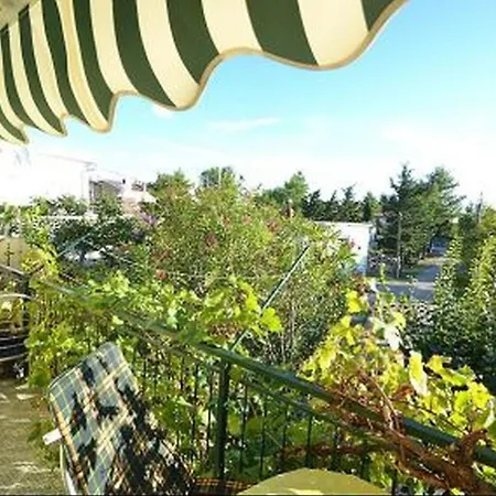 Apartments Dragica Starigrad Paklenica